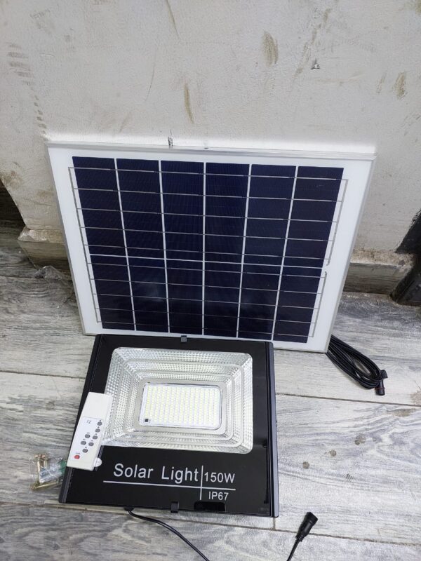 150 Watts Solar Flood Light with Sensor